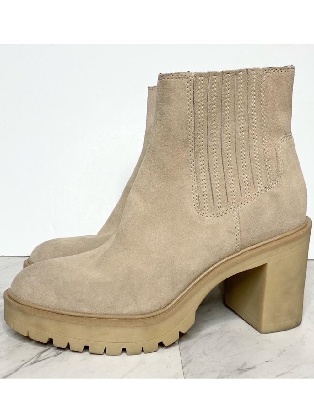 Dolce Vita Caster Tan Suede Lug Sole Bootie 9